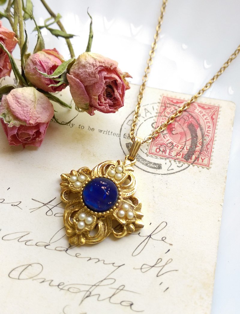 西洋古董飾品。AVON 1976's Viennese Collection  青金石項鍊 - 徽章/別針 - 其他金屬 金色