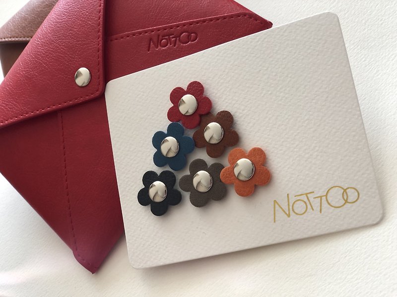 NOTTOO-Wallet Small Wallet with Dress-up-your-wallet Card Set - Wallets - Faux Leather 