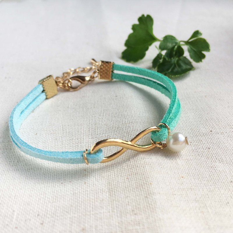 วัสดุอื่นๆ สร้อยข้อมือ สีเขียว - Handmade Infinity Bracelets Rose Gold Series– mint green limited