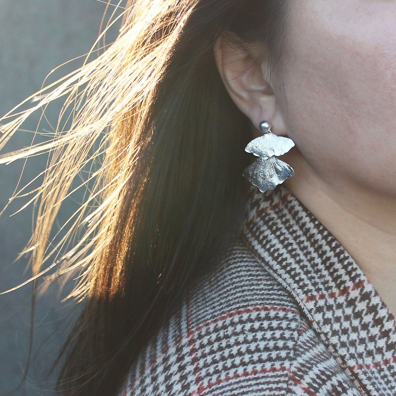 Sterling silver ginkgo leaf pearl stud earrings - Earrings & Clip-ons - Sterling Silver Silver