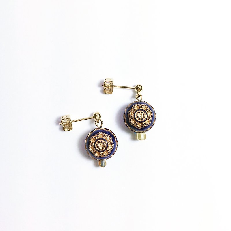Versailles needle holder earrings - Earrings & Clip-ons - Gemstone Blue