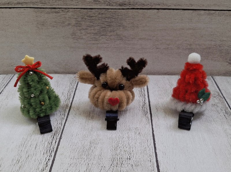 手作りのクリスマスヘアクリップ／ヘアアクセサリー／ギフト小物／季節の飾り - ヘアアクセサリー - その他の素材 