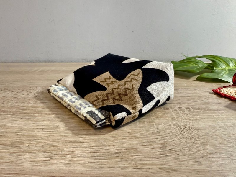 【現貨】北境小鳥12公分彈片口金收納袋 - 化妝包/收納袋 - 棉．麻 