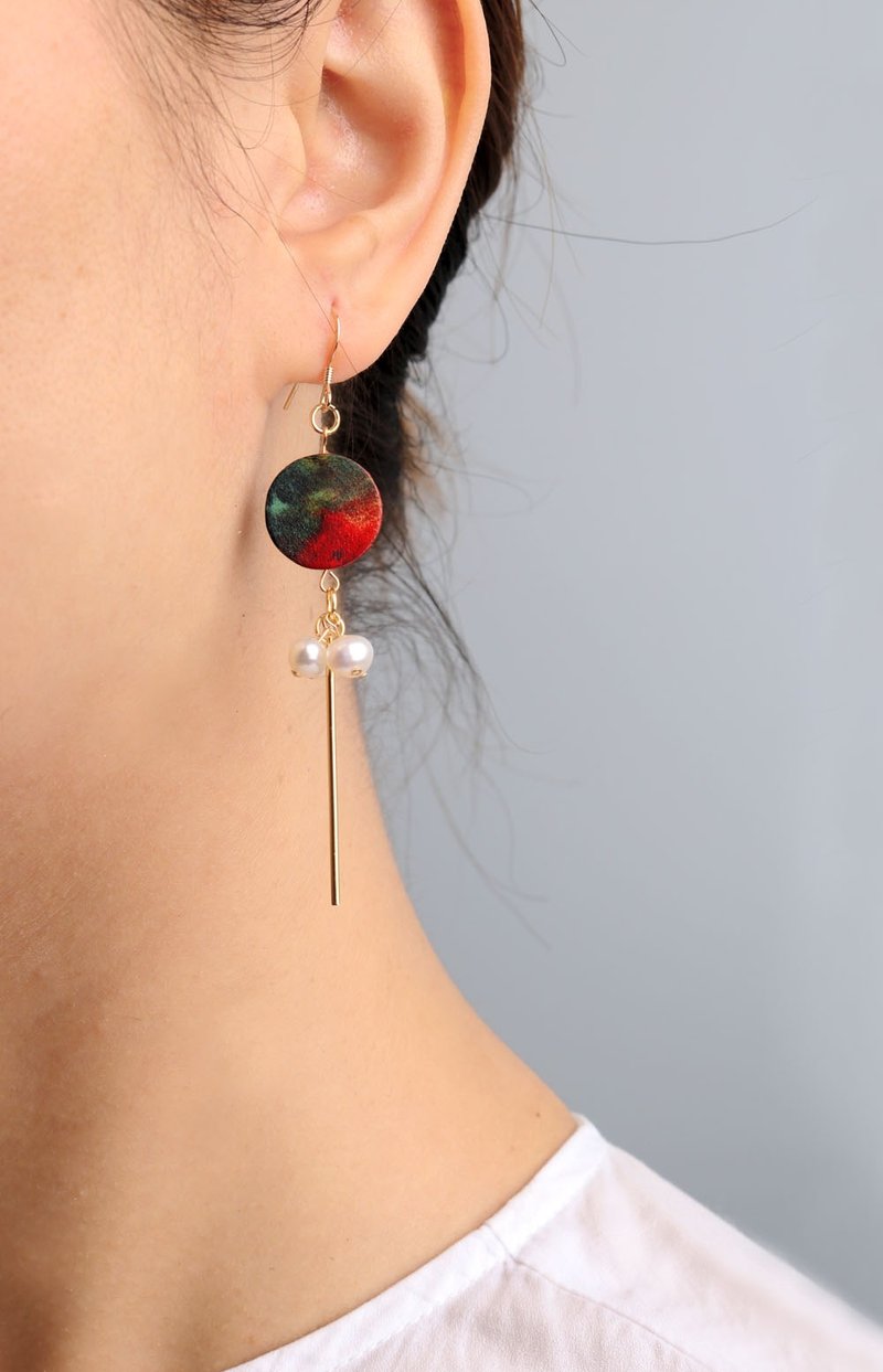 He Fei OPHIR HE vegetable tanned leather head layer cowhide handmade painting dyed earrings retro classic - ต่างหู - หนังแท้ 