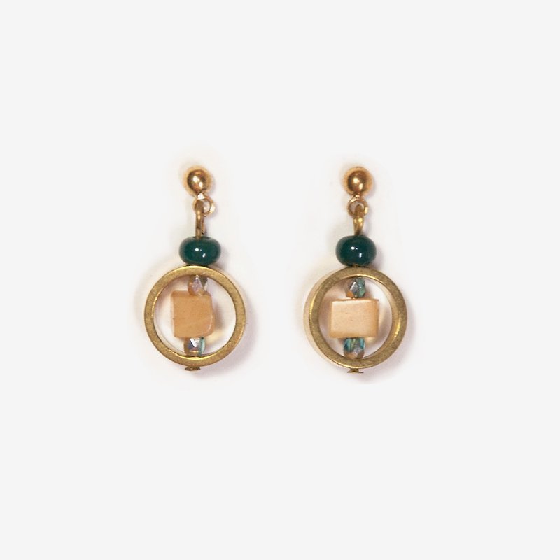 Contrast Color Natural Stone Earrings - Topaz, Post Earrings, Clip On Earrings - ต่างหู - เครื่องเพชรพลอย สีเหลือง