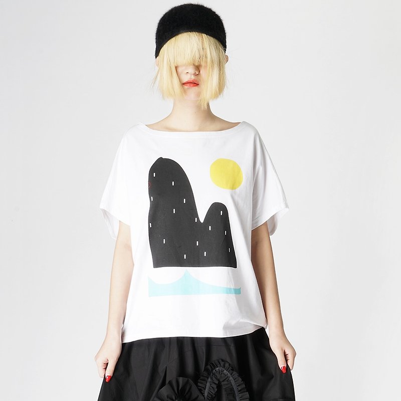 Sunrise Hills cotton T-shirt T-shirt - imakokoni - เสื้อยืดผู้หญิง - ผ้าฝ้าย/ผ้าลินิน ขาว