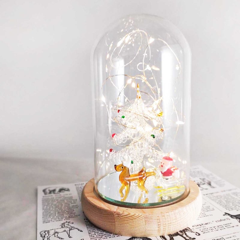 [Exchanging gifts] Handmade romantic Christmas glass lampshade Christmas tree sleigh with lights - ของวางตกแต่ง - แก้ว 