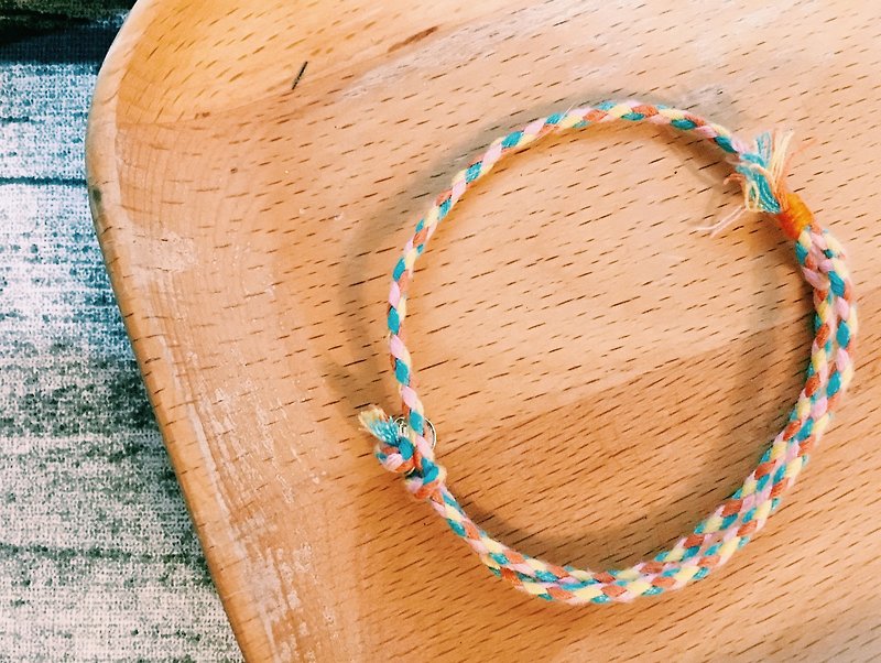 Summer hand braided rope - candy color - สร้อยข้อมือ - ผ้าฝ้าย/ผ้าลินิน หลากหลายสี
