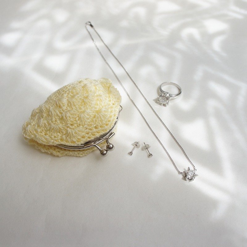 Ba-ba handmade Crochet mini-coinpurse No.C1094 - 散紙包 - 其他材質 黃色