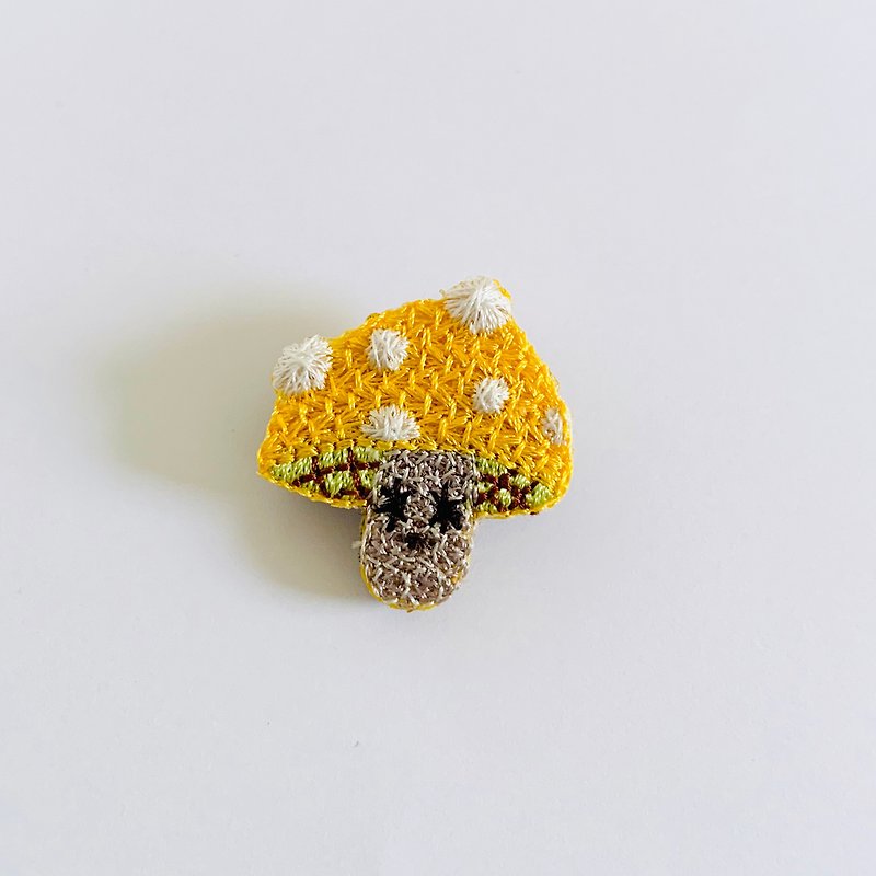 embroidery brooch mushrooms - Brooches - Thread Yellow