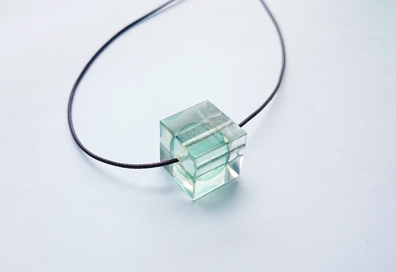 碧海 元素石 立方體滴膠項鍊 - 項鍊 - 塑膠 綠色