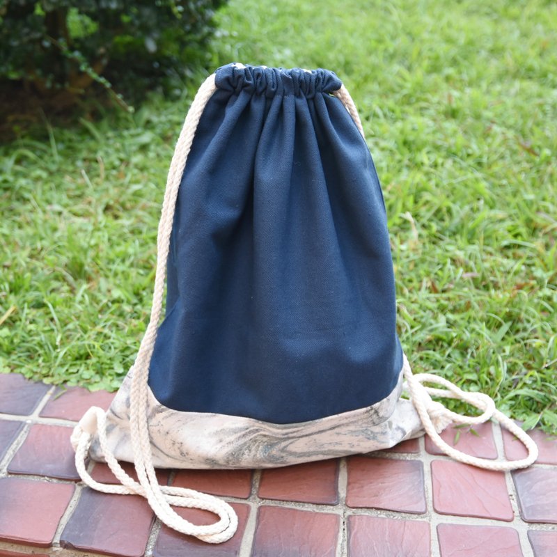 One-of-a-Kind Hand-Dyed Fabric Drawstring Backpack BD-11 - กระเป๋าหูรูด - ผ้าฝ้าย/ผ้าลินิน สีน้ำเงิน