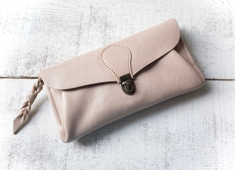 柔らかい本ヌメ革の長財布 「series-envelope」チェリーブロッサム - 財布 - 革 ピンク