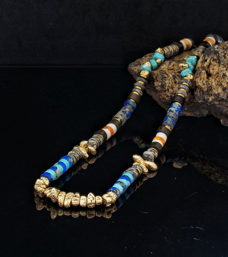 Turquoise Heishi 6mm Choker with Hematite and wood beads - สร้อยคอ - เครื่องเพชรพลอย 