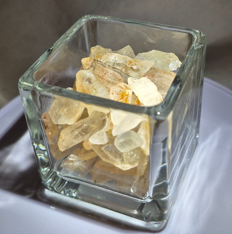 •油膽閃靈水晶• 原礦 水晶盆栽 辦公室招財小物 消磁杯 - 擺飾/家飾品 - 水晶 透明