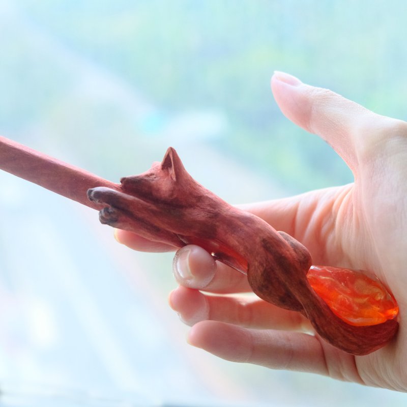 Yoyo 客製的狐狸魔杖【Fantastic Beast Fox Wand】 - 擺飾/家飾品 - 黏土 咖啡色