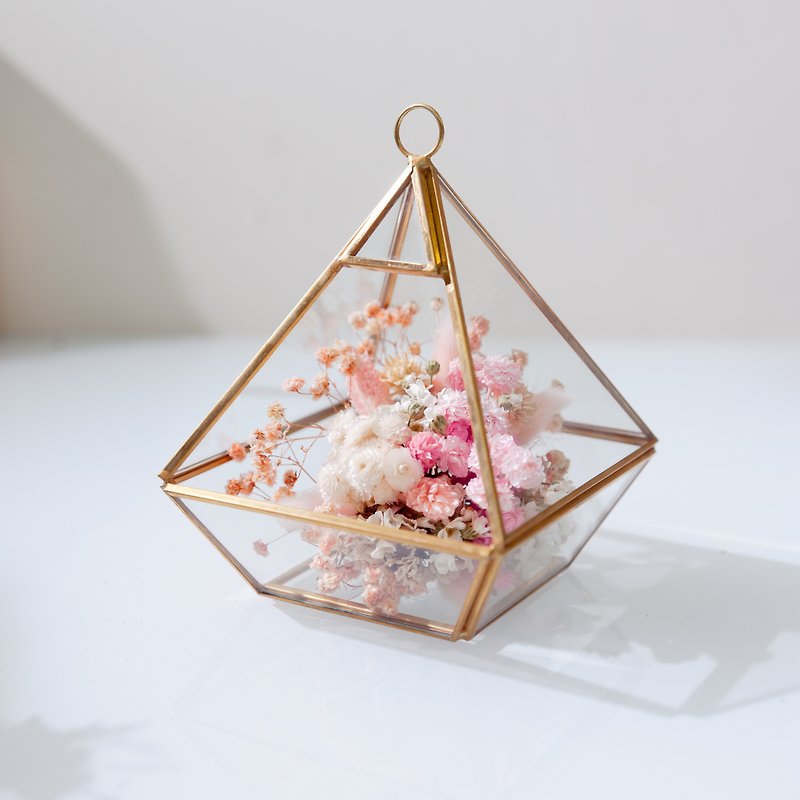 Pyramid of Love (Pink Dry Flower) - ตกแต่งต้นไม้ - โลหะ สึชมพู