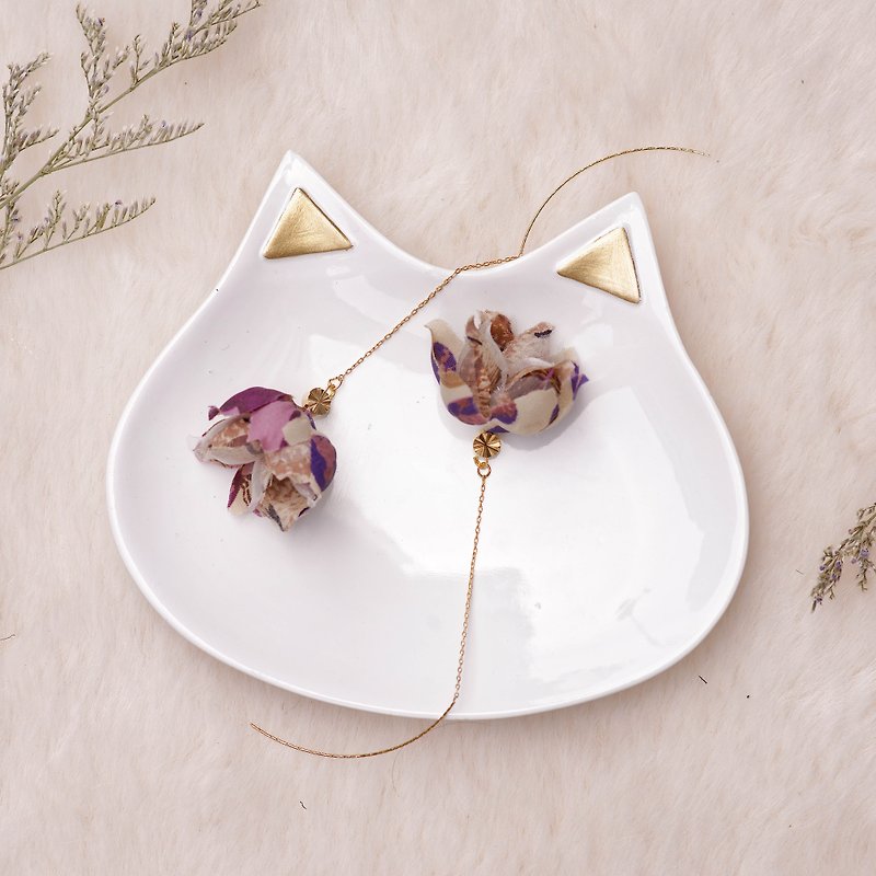 Lily |  Vintage Purple Dangle Earrings - Fabric flower boutique - ต่างหู - วัสดุอื่นๆ หลากหลายสี