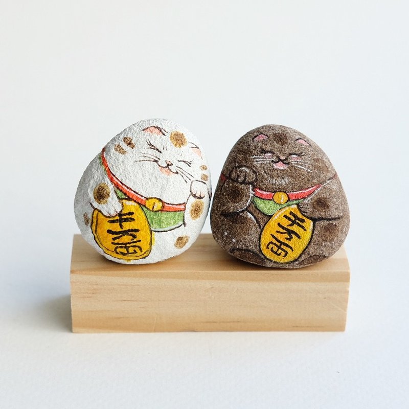 Manekineko stonepainting. - ตุ๊กตา - หิน สีแดง