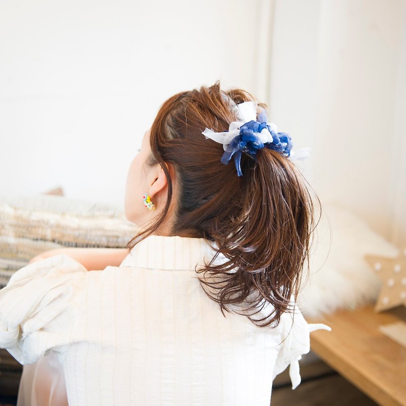 Marine || Blooming Valletta / Clip - Hair Accessories - Polyester Blue