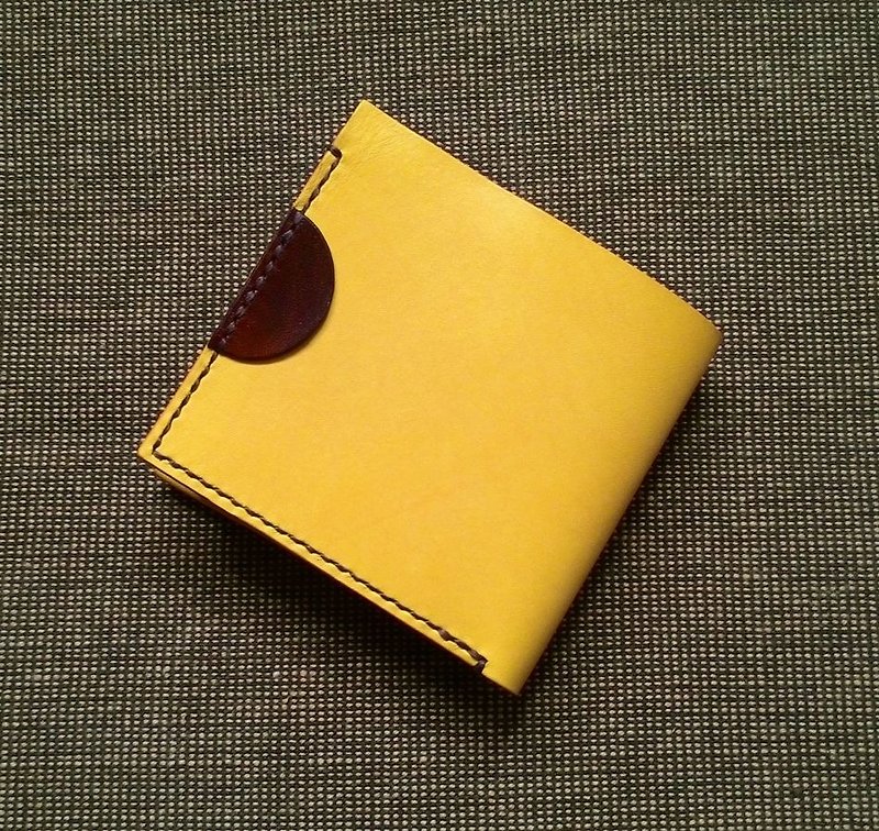 Turn ‧Yue-European vegetable tanned yellow cowhide short clip - Wallets - Genuine Leather Yellow