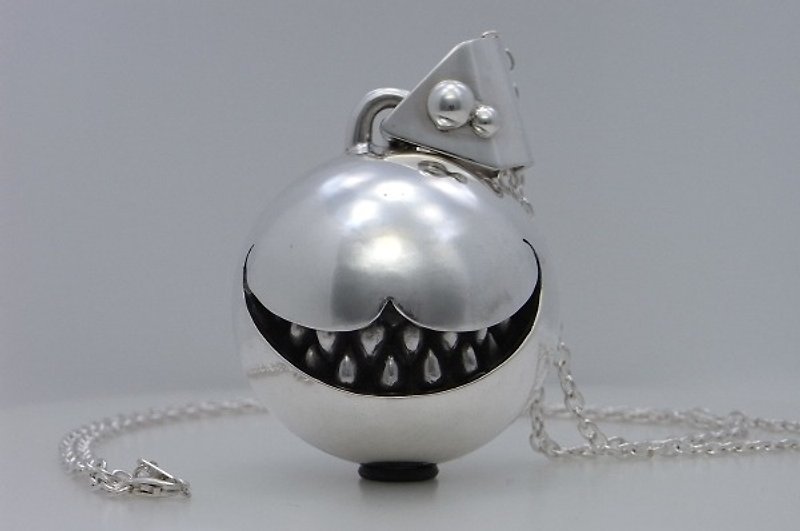Cheshire Cat smile ball pendant LLL (s_m-P.55) ( 微笑 貓 猫 銀 戒指 指环 爱丽丝梦游仙境 ) - 項鍊 - 純銀 銀色