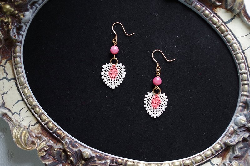 Eneoya's one-point motif earrings Inca Rose - Earrings & Clip-ons - Polyester Pink