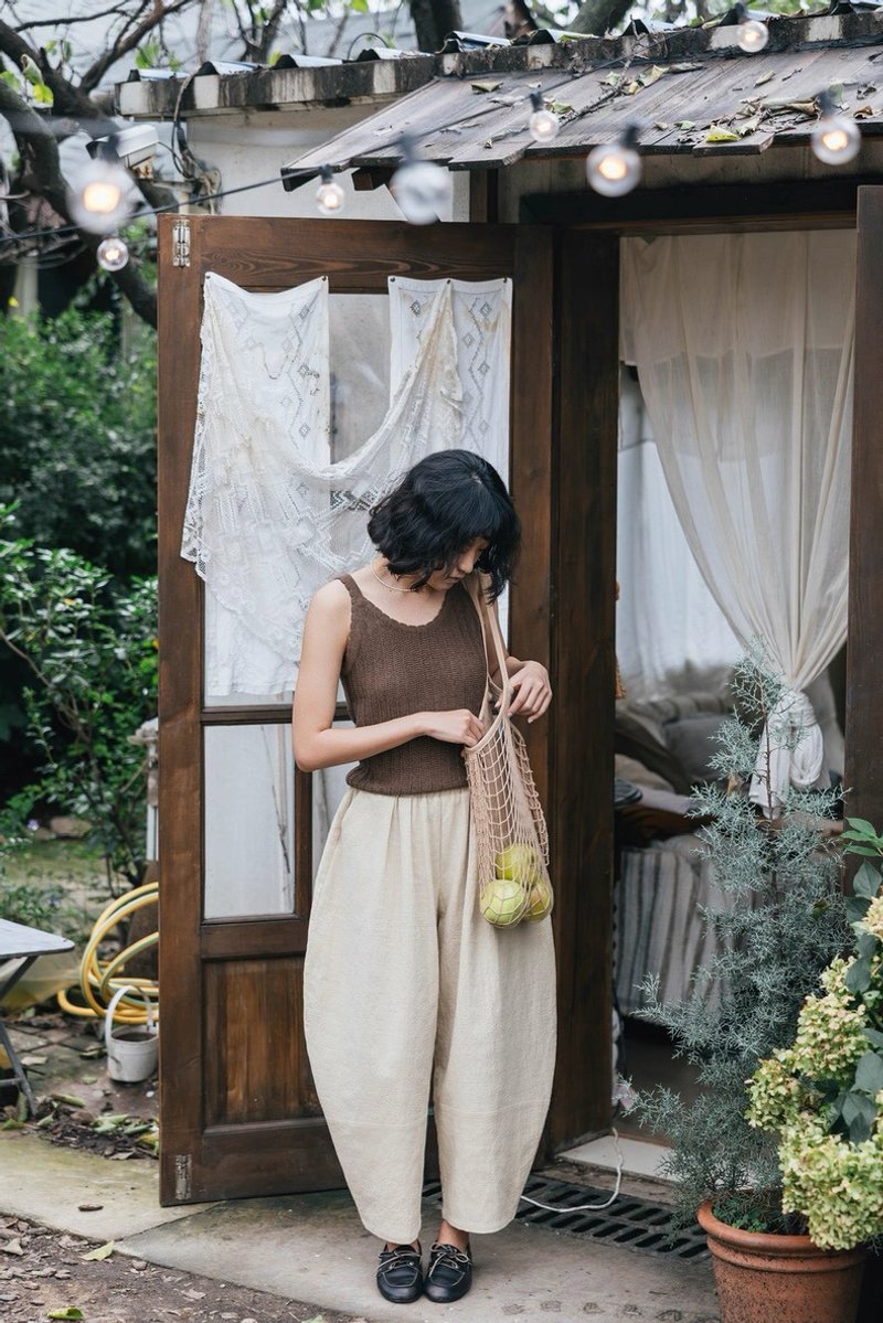 Local gal 日本進口面料日系米杏色不規則格紋肌理高腰寬松燈籠褲 - 女長褲 - 棉．麻 白色