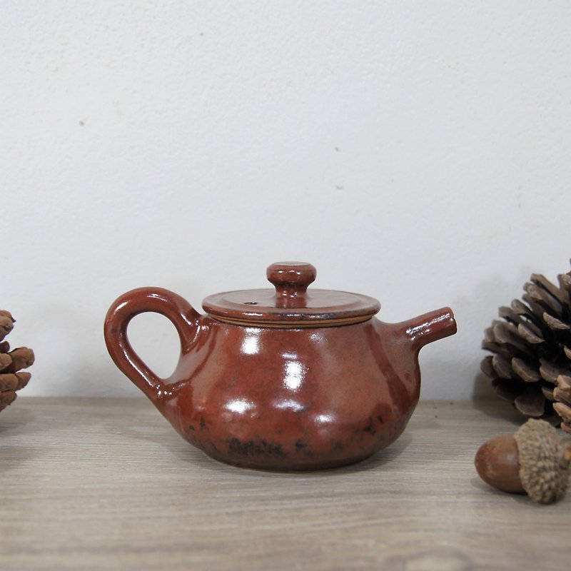 鐵紅縮釉茶壺-容量約120ml - 茶壺/茶杯/茶具 - 陶 紅色