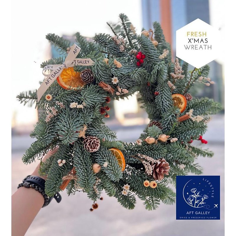 【Christmas Wreath】(Pre-sale) Fresh Noble Pine Christmas Wreath Christmas Gift Box Customized Gift - ของวางตกแต่ง - พืช/ดอกไม้ สีเขียว