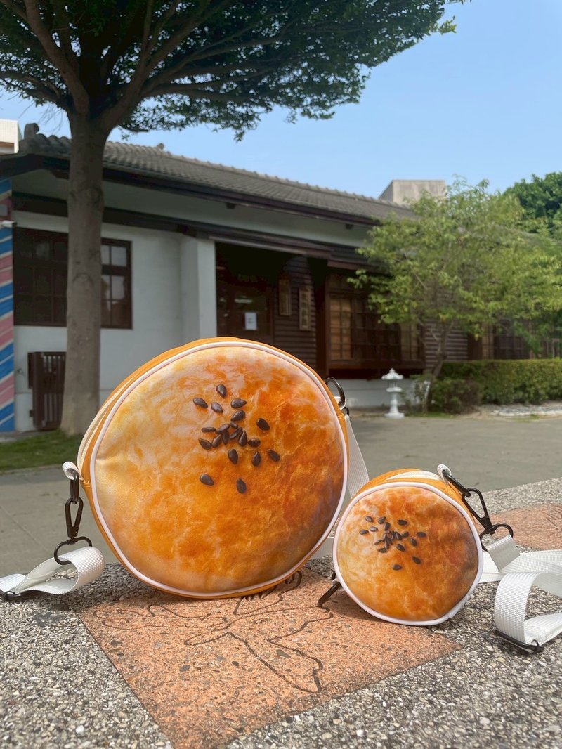 蛋黃酥造型親子包 - 側背包/斜背包 - 聚酯纖維 