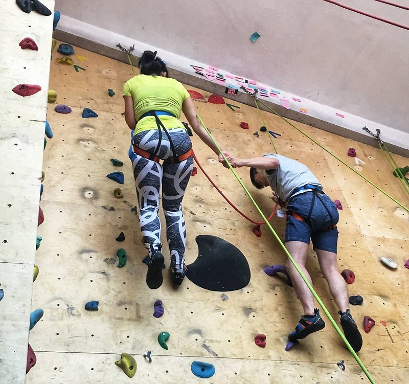 Rock climbing creates new happiness, single friendship is so happy - Indoor/Outdoor Recreation - Other Materials 