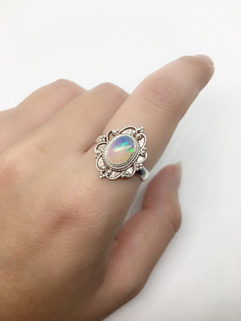 蛋白石歐珀925純銀異國風格花邊戒指 尼泊爾手工鑲嵌製作 - 戒指 - 寶石 多色