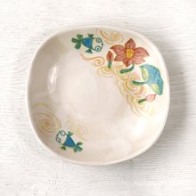 梅花と波模様の抹茶椀（小) - ショップ 春信工房 JAPAN 茶碗・ボウル - Pinkoi