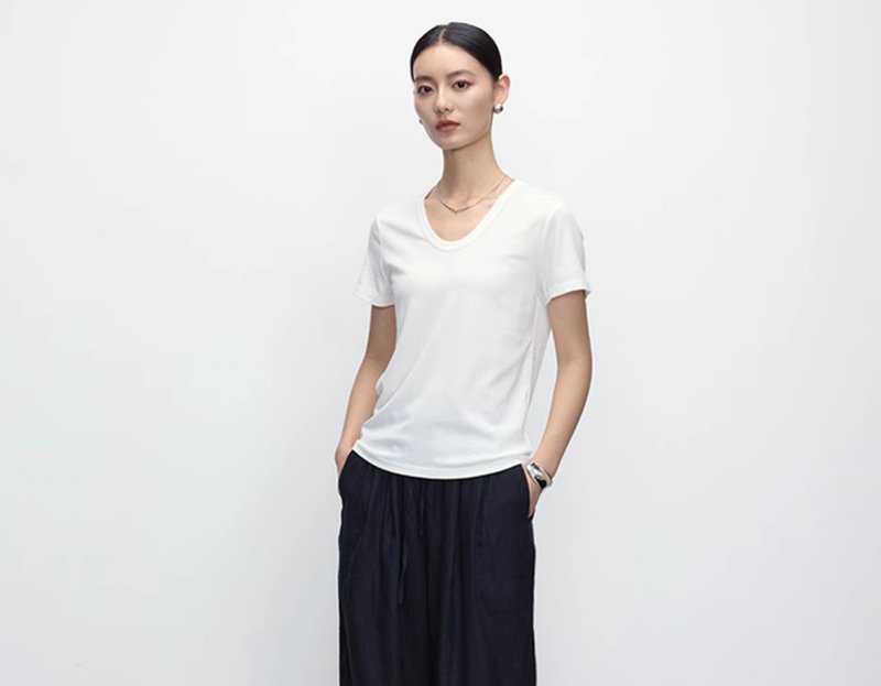 【天絲】法式簡約/修身顯瘦t恤 - 女 T 恤 - 絲．絹 多色