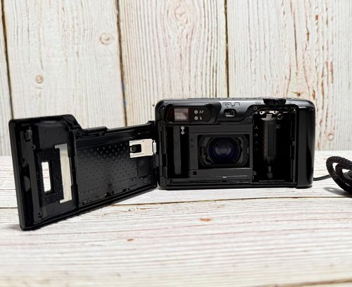 PENTAX Espio 115G フィルムカメラ Favourite Cameras: Pentax Espio 115G - Film AdvanceFilm Advance