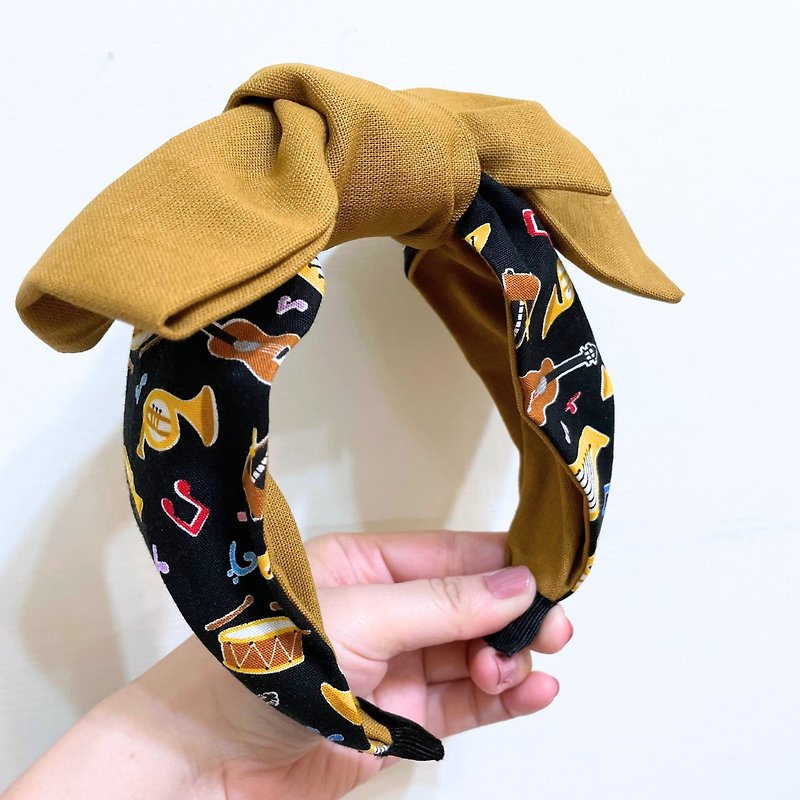 Handmade headband with selected high-quality fabric - เครื่องประดับผม - ผ้าฝ้าย/ผ้าลินิน 