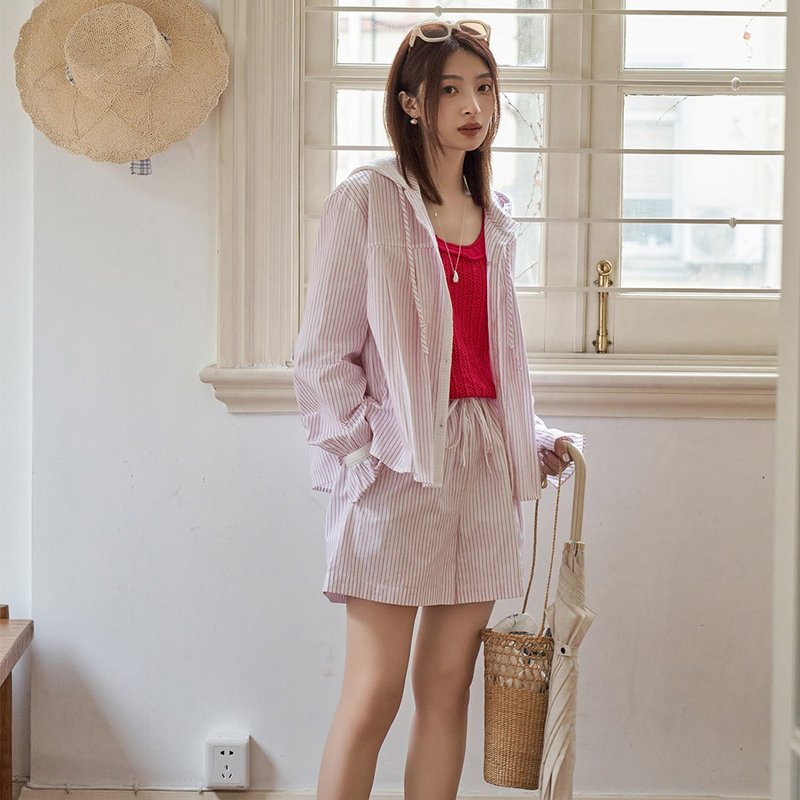 Striped hooded shirt shorts suit | shirt | shorts | two colors | spring and summer | Sora-1468 - เสื้อเชิ้ตผู้หญิง - ผ้าฝ้าย/ผ้าลินิน หลากหลายสี