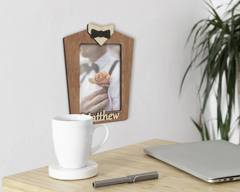 Personalized groom photo frame Tuxedo and bowtie picture frame Engraved decor - 相框/畫框 - 木頭 咖啡色