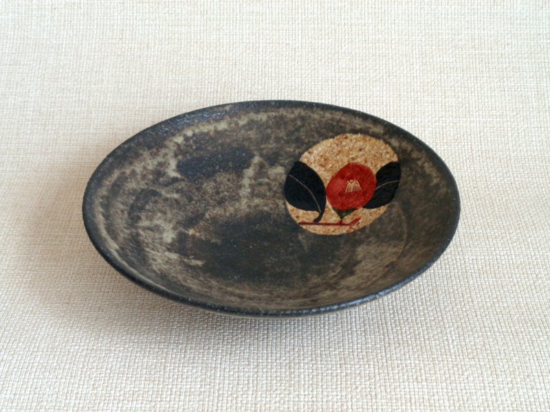 鉢 金銀彩紅椿c - 盤子/餐盤/盤架 - 陶 黑色