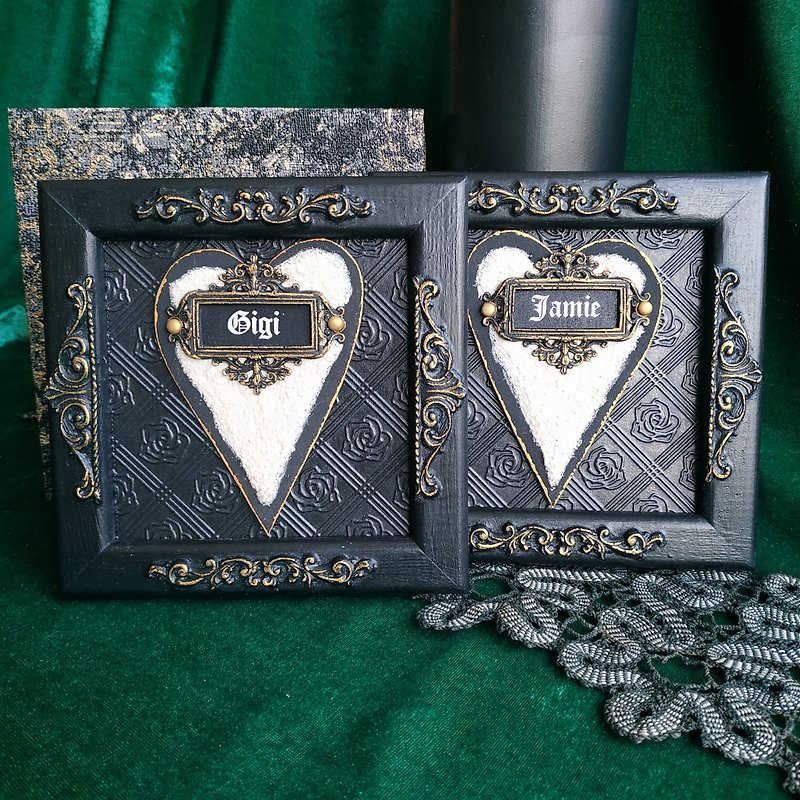 Black Valentine's gift of two black frames with hearts in gift box - กรอบรูป - วัสดุอื่นๆ สีดำ