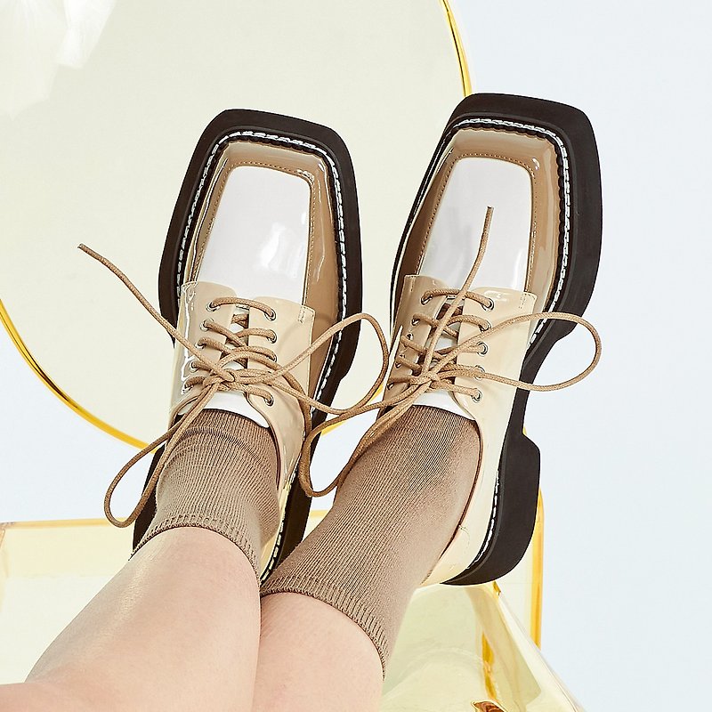 | HOA | Big Square Toe Vintage Colorblock Lace-Up Platform Shoes | Beige | 5854 | - Women's Leather Shoes - Faux Leather Khaki