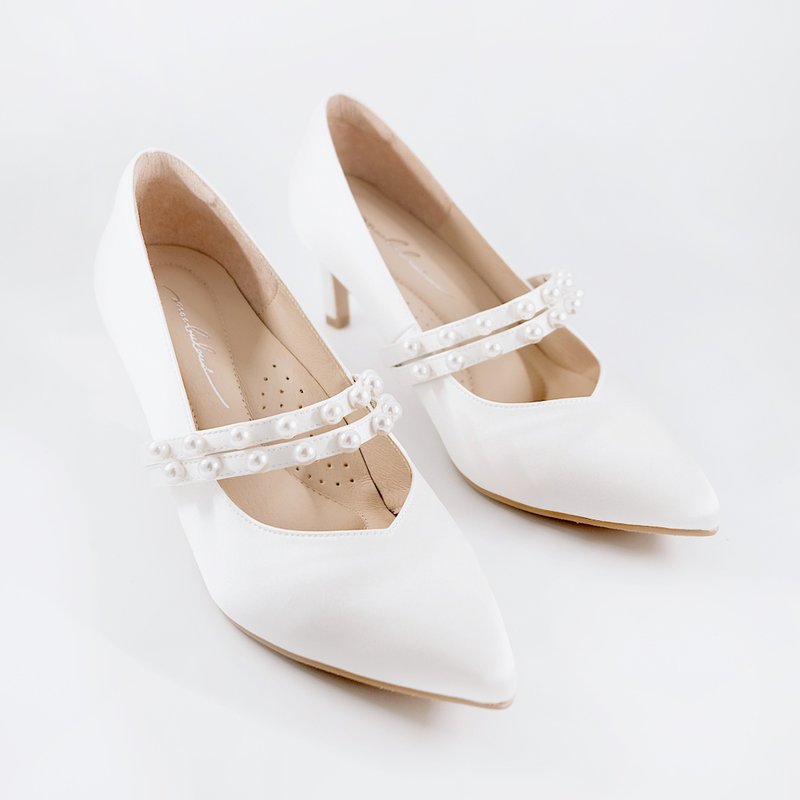 Silk - Hepburn small pearl heels - mercerized white. MIT - รองเท้าส้นสูง - หนังแท้ สีทอง