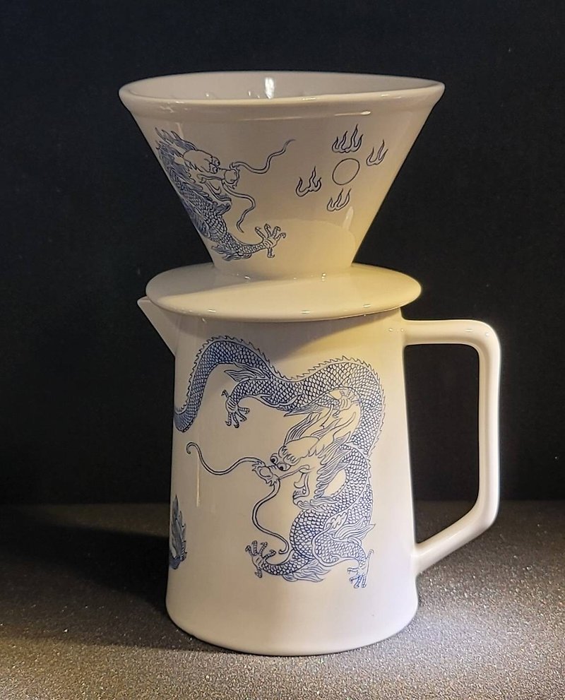 手繪工筆祥龍手沖咖啡上+下座組 - 咖啡壺/咖啡器具 - 瓷 藍色