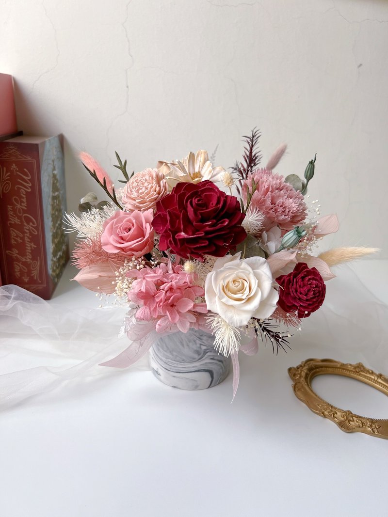 【flower-of-life】Bordeaux Red Everlasting Flower Pot Opening Flower Gift Mother’s Day - ช่อดอกไม้แห้ง - พืช/ดอกไม้ สีแดง