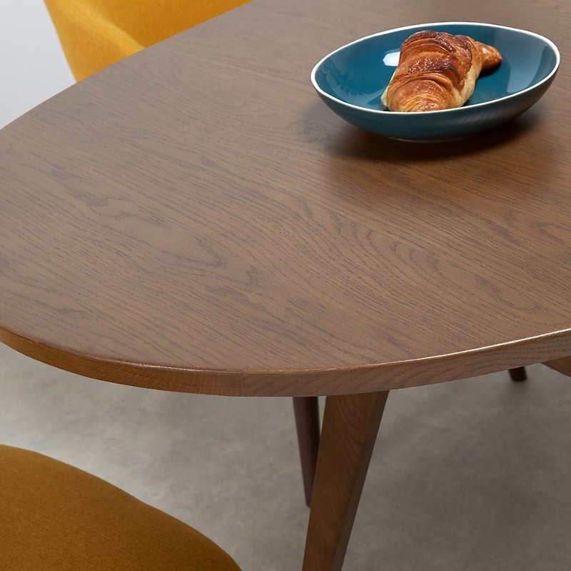 JENSON 多功能伸縮餐桌-橢圓 - 餐桌/書桌 - 木頭 