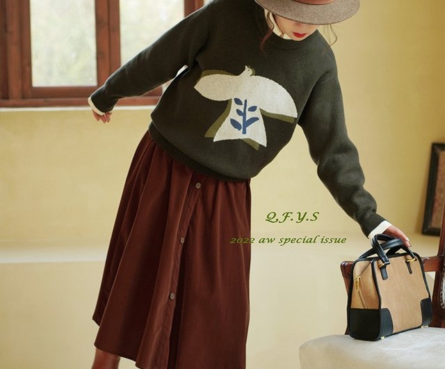 Olive green dove art jacquard retro temperament pullover knitted