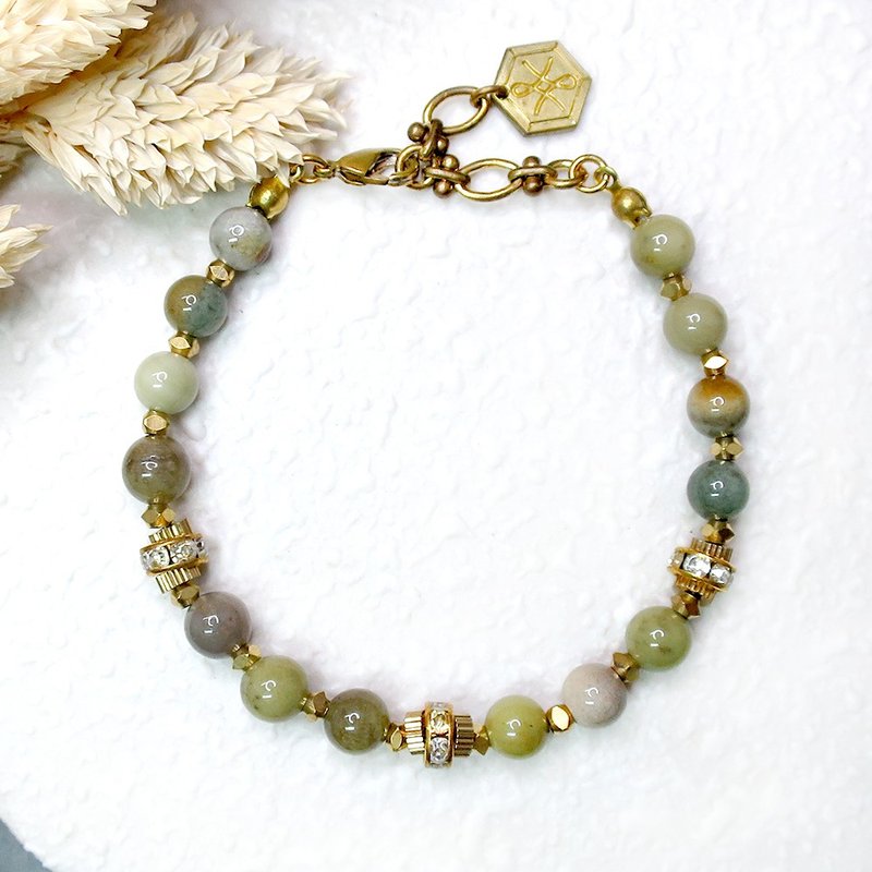 VIIART. green beans. Alashan Stone Bronze Bracelet | Agate Vintage Bracelet - Bracelets - Copper & Brass Green