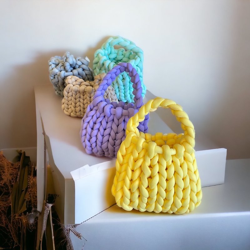 Iceland hand-knitted fat bag experience course - Knitting / Felted Wool / Cloth - Other Materials 