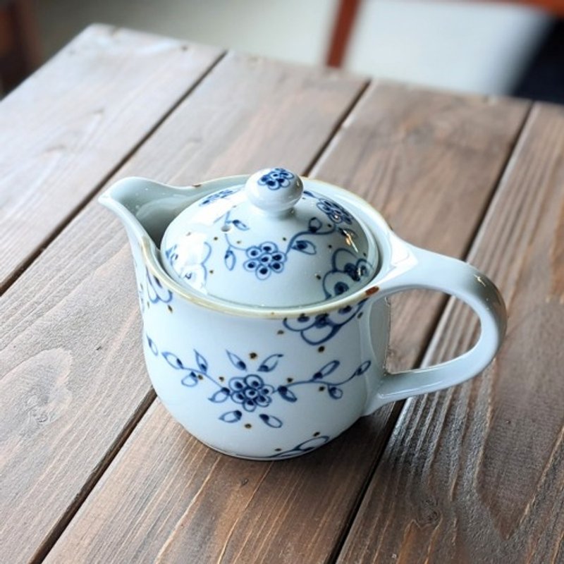 つる花唐草 ポット - 茶壺/茶杯/茶具 - 陶 